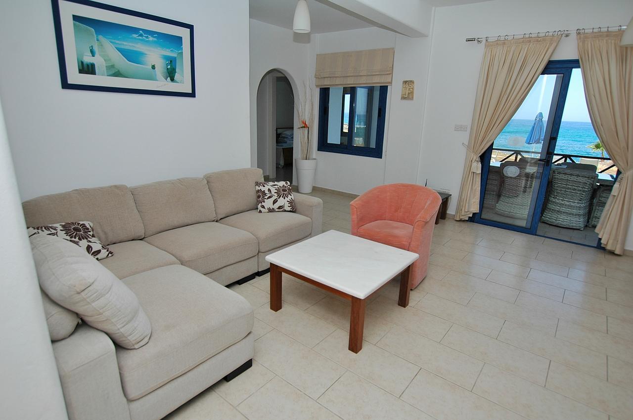 Kymmates Beach Front Villas Πάφος Εξωτερικό φωτογραφία