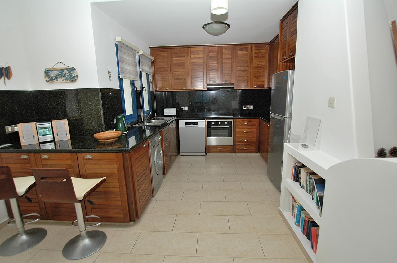 Kymmates Beach Front Villas Πάφος Εξωτερικό φωτογραφία