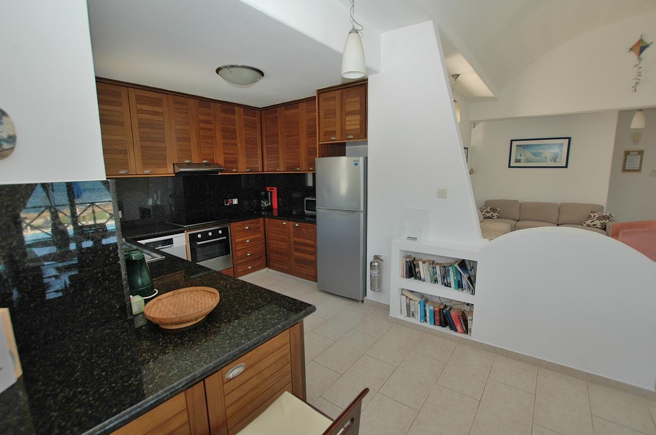 Kymmates Beach Front Villas Πάφος Εξωτερικό φωτογραφία